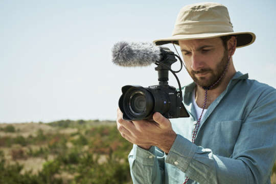 소니, 하이엔드 카 메라 'RX시리즈'